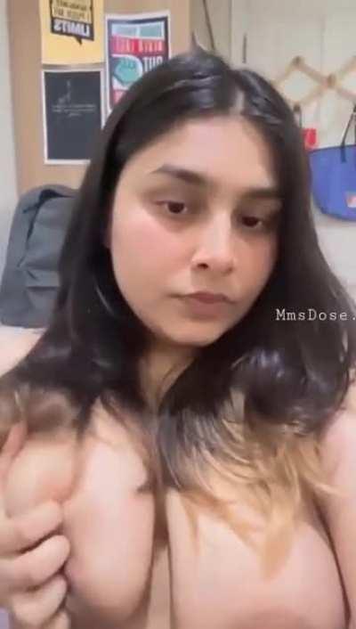 Guess her size [18+]