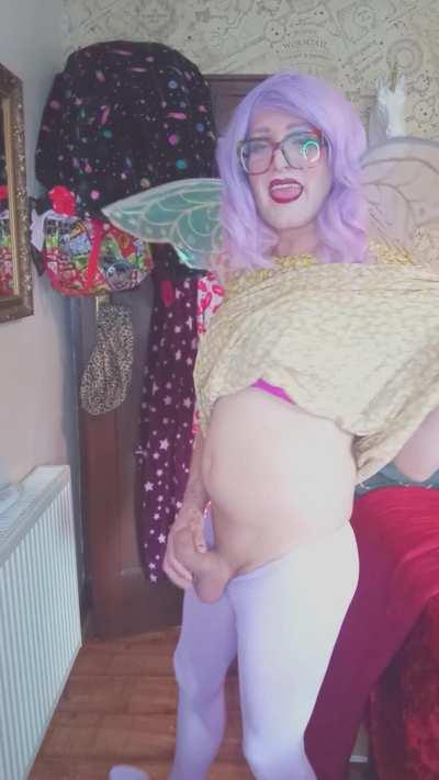 When the cute lil fairy turns out to be hung