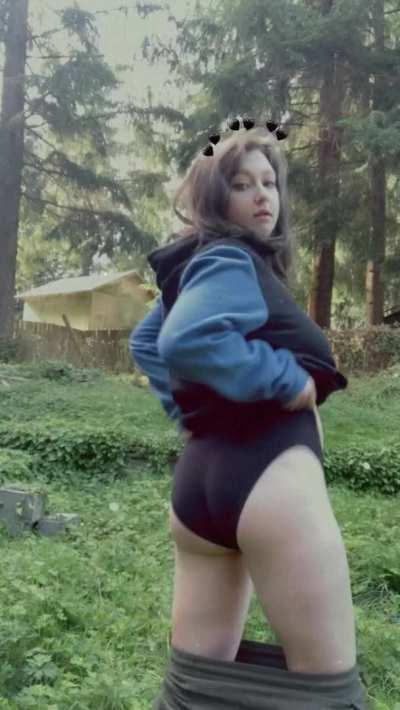 Garbage man almost crashed his truck staring. That bounce must be powerful 😜