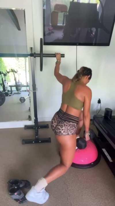 Sommer in her gym | IG August 2023