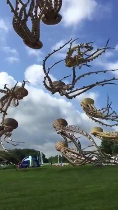 Thanks, i hate octopus kites