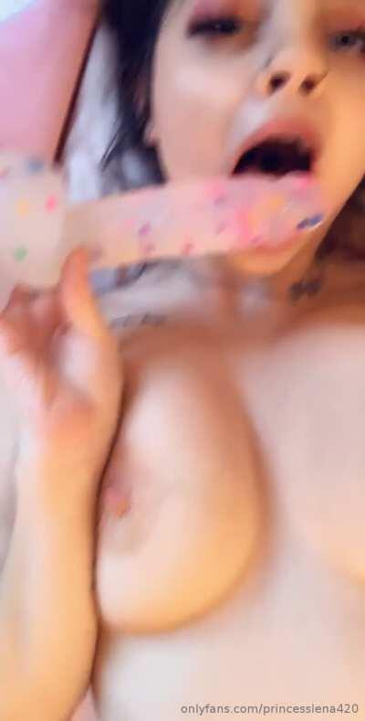 hawt⚡⚡⚡🔥🔥check👇🏻