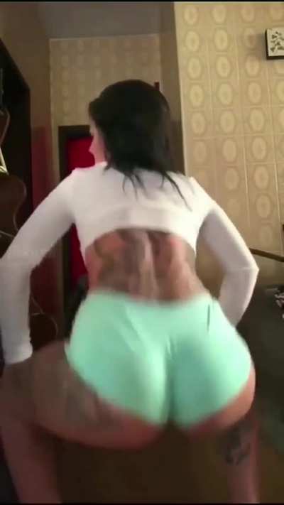 Gostosa de shortinho 