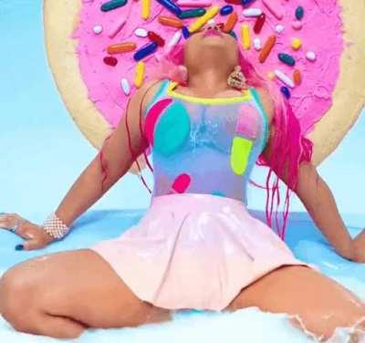 Nicki Minaj Is open and she show it