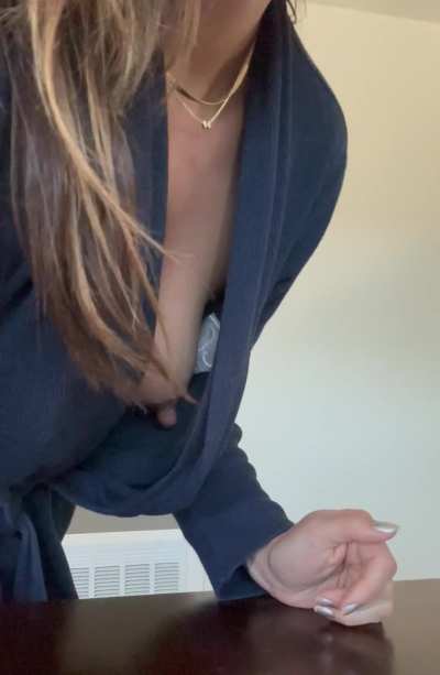 I bet you haven&rsquo;t seen a downblouse like this irl