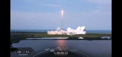Latest Falcon 9 rocket launch causes shockwaves (starts at T+ 5 seconds)