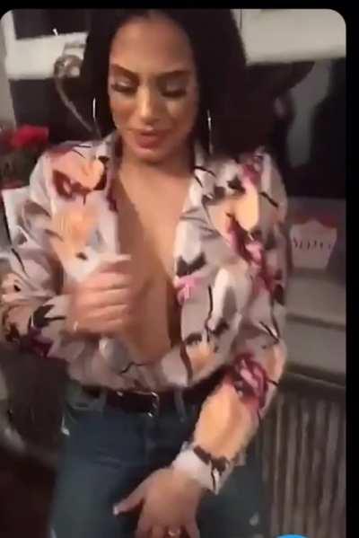 Girl exposes her mate