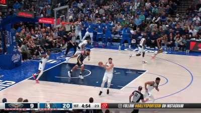 [Highlight] Jonas Valanciunas goes for the dunk but Javale McGee sends it right back