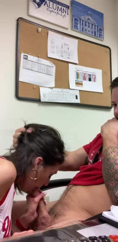 Would you let me work for you if this Is how I apologized for turning something in late? 😏