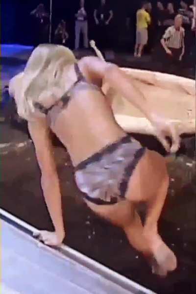 Stacy Keibler agility