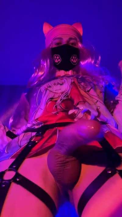 Let's play... You win if you don't look at my girlcock... Oh, you lost!