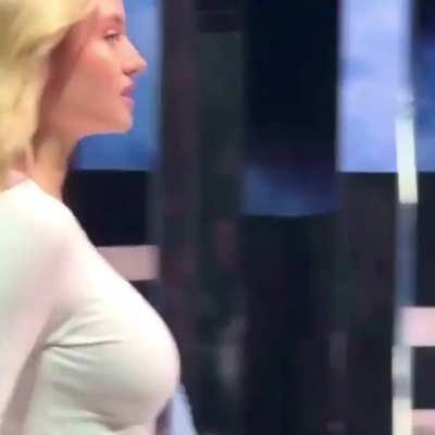 No thoughts, just Leni Klum bouncing