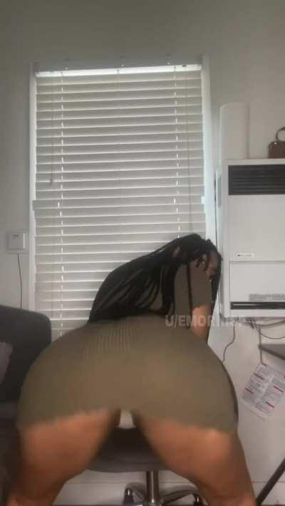 Let me throw this ass back on you ?