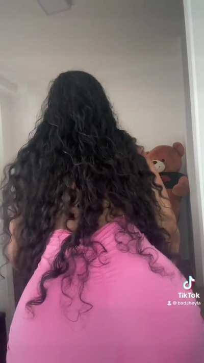 Do you like me outfit?