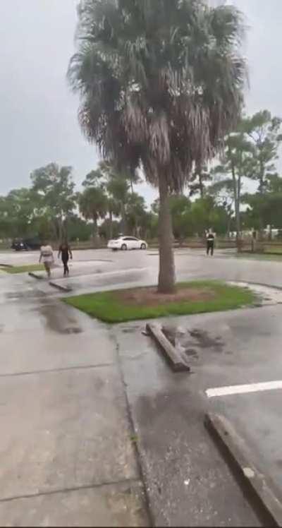 Trans woman beaten for throwing shoes at 2 pregnant women