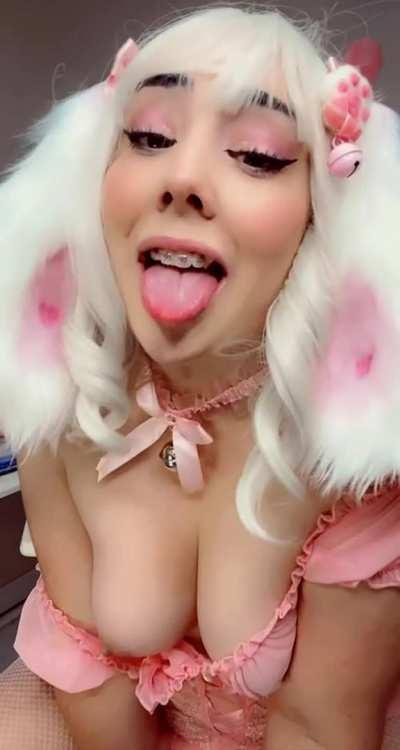 Humping my chair feels so good 🤤