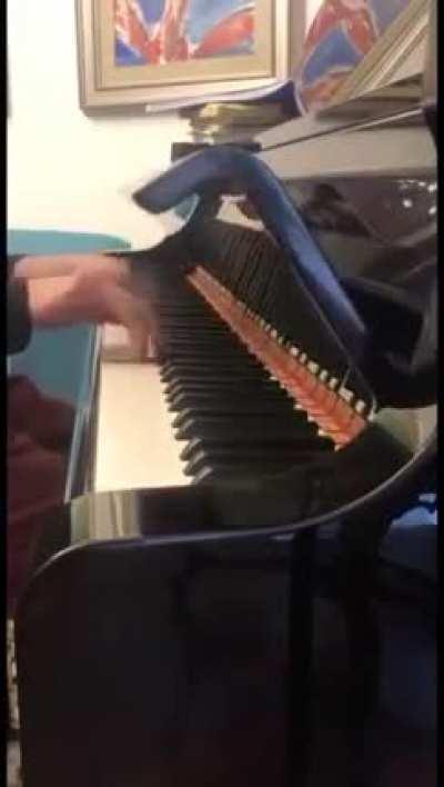 Piano hack! 😎😎🤣