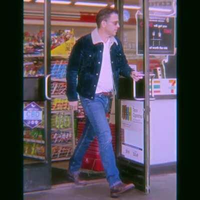 hunter biden fan cam even tho he’s not even hot but hasan requested them