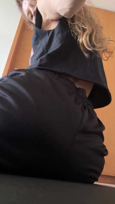 Do you like my juicy butt and those winds coming out of there?