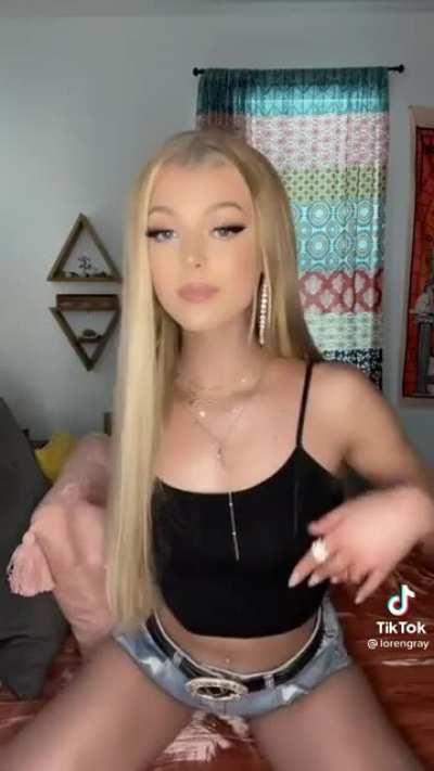 Love how she “leans into” the lyrics in this old TikTok