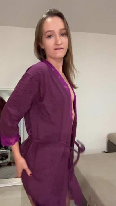 I just love how tiny i am