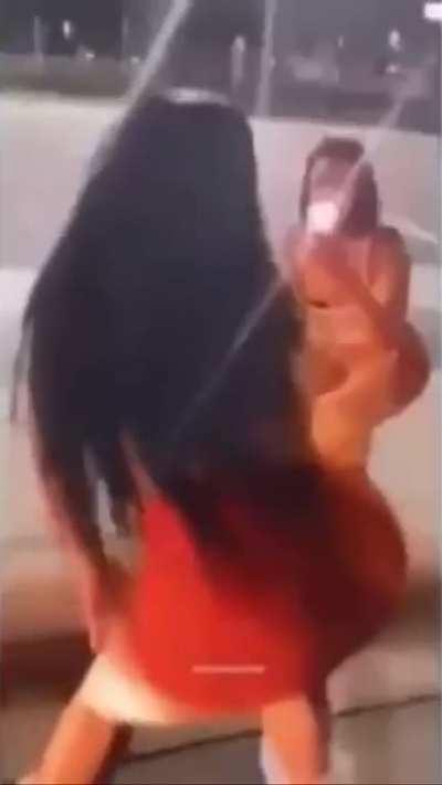 I’m back to make sure that yall are drained🤭 have another Ari comp