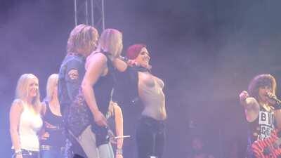 Steel Panther fan flashing