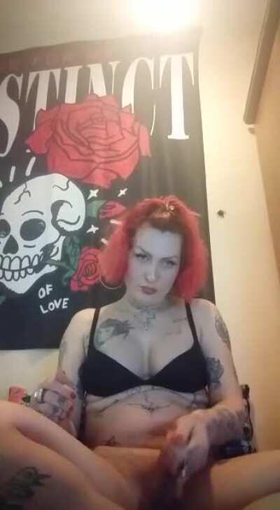 Tell me am i pretty?