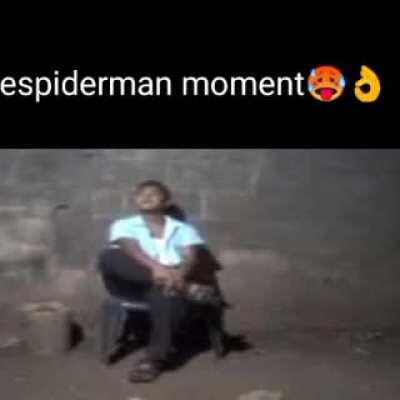 Araña hombre momento