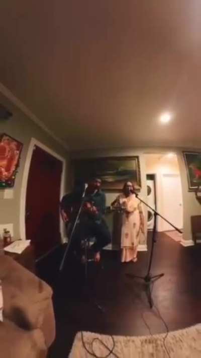 Man Sings Radiohead's 