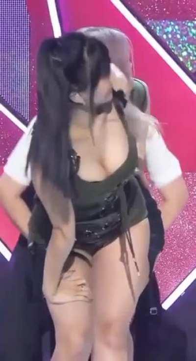 Momo best fancam