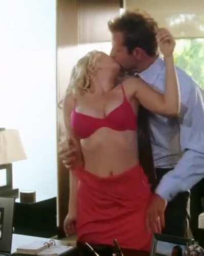 Scarlett in He’s Just Not That Into You