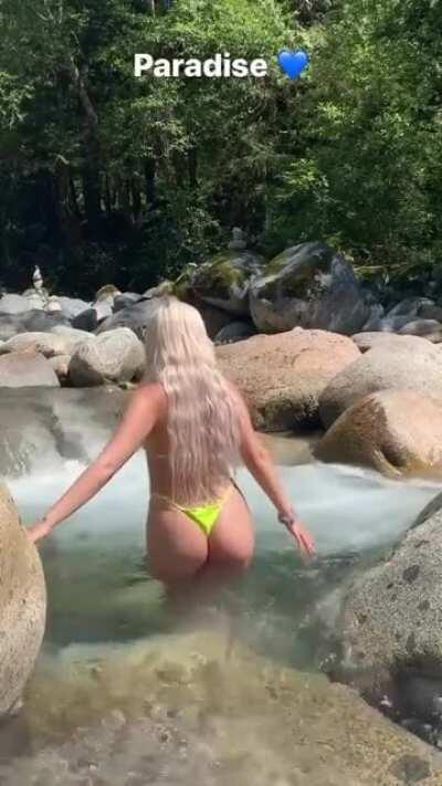 Join me in paradise 🍑