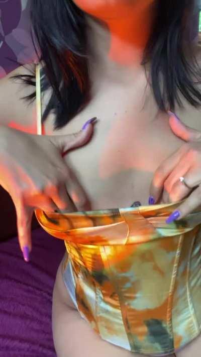 Follow me for more, custom videos, sexting, posting frequently 🍑🔥