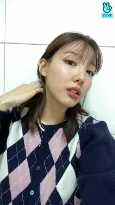 210126 - Nayeon