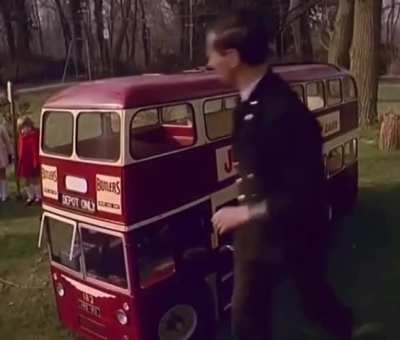 The Garden Trolley bus In the 1960s. 
How fantastic and how wonderfully British! 🇬🇧