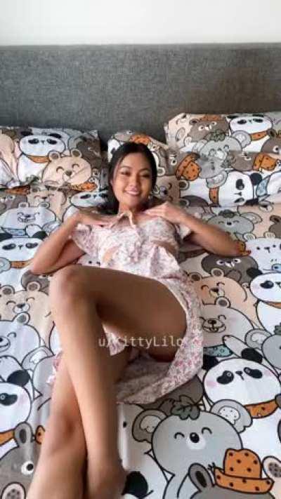 Did anyone ask for a cute little Asian Fleshlight? 😳