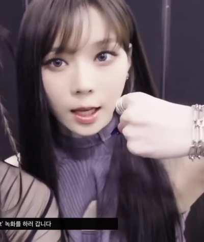 Innocent winter practicing for her first handjob 💦💦