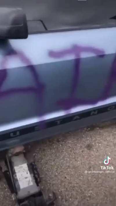 that bitch spelling has the same energy as'' zoo will cum for von '' 😂