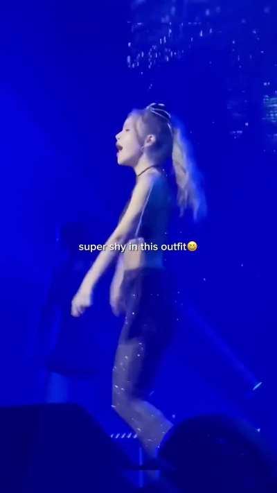 MAMAMOO - Solar “Super Shy” cover 🥵