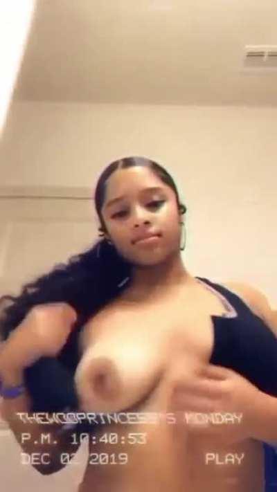 Selling 500+ vids/pics for 10$ cheap. Hml✅dm