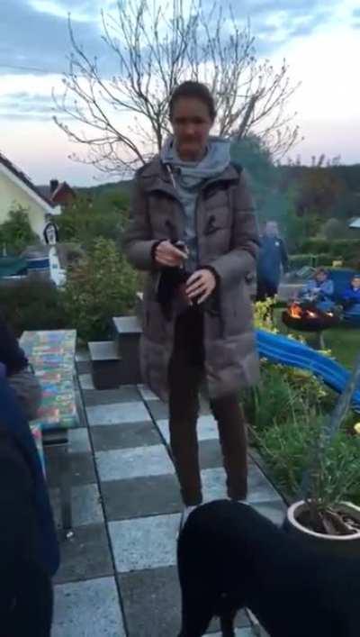 Hey, mate. You want a beer?