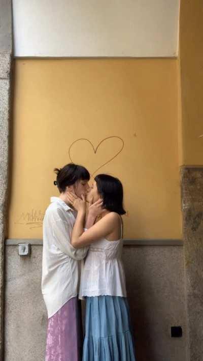 Just what friends are for