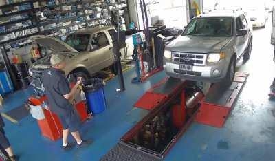 Братишка, вообще-то я следующий был