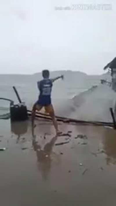 MC Aang - The Brazilian Water Bender