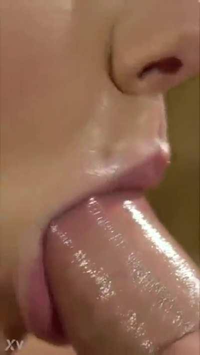 You never told me your mom has such pretty eyes!