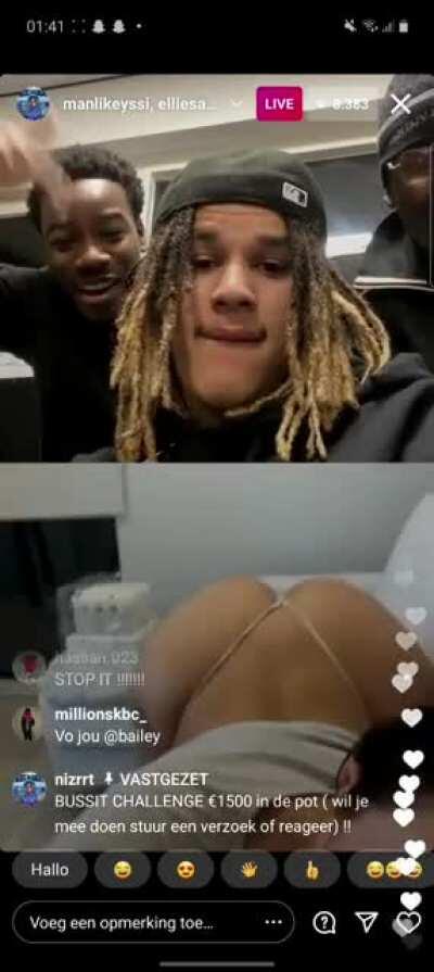 Me twerking like... more like shaking my booty 🤣💦