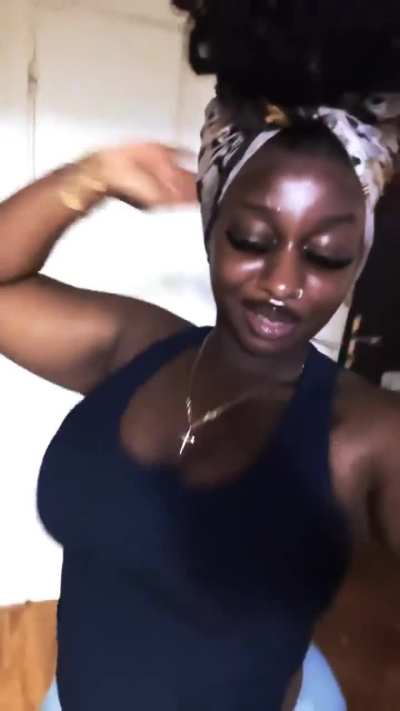 Anyone know who she is? Heard she has a tiktok