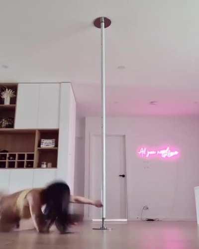 Pole dancing fail