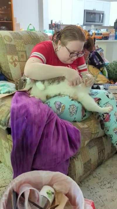 This is how my wife trims Possum's claws. Apparently it doesn't go this well for everyone else? 